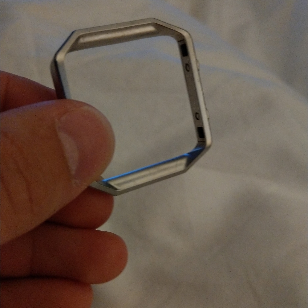 Fitbit Blaze Smartwatch - Picture 2 of 3